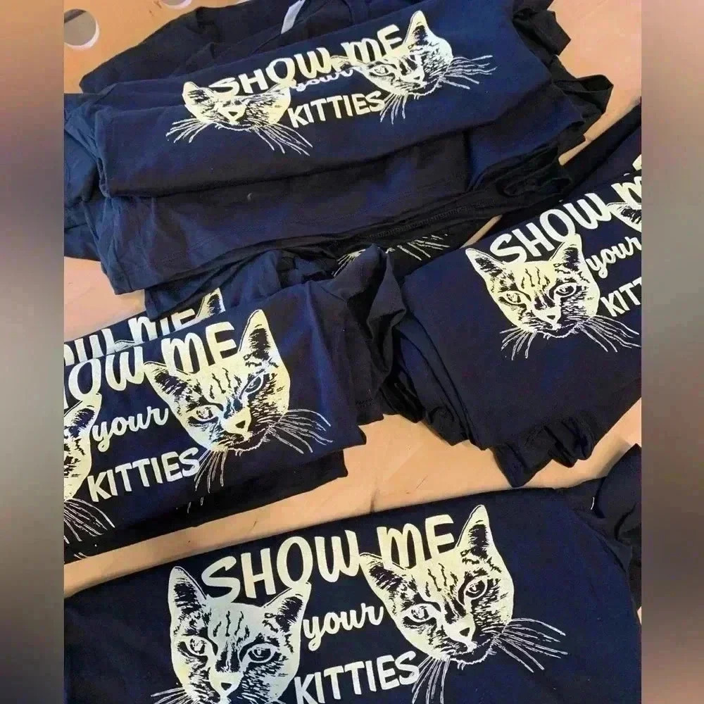 NWT screen printed novelty Show me your kitties black women’s tee all sizes - Picture 5 of 6